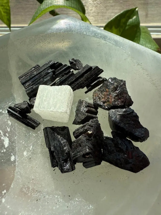 Silver Crystal Tea Light Candle – Selenite & Black Tourmaline - Studio Selyn