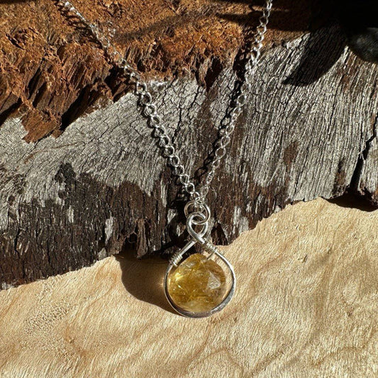 Golden Rutile Infinity Necklace - Studio Selyn