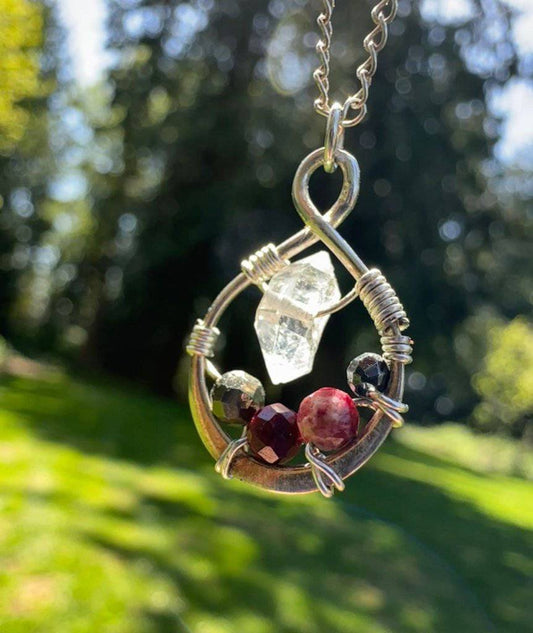 Grounded Infinity Necklace - Studio Selyn