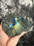 Load image into Gallery viewer, Labradorite Crystal #612 - Studio Selyn