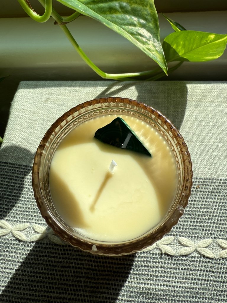 Malachite Crystal Energy Candle – Transformation & Protection - Studio Selyn 