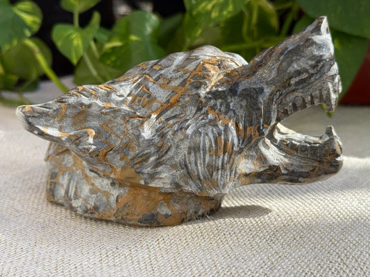 Wolf Head - Studio Selyn