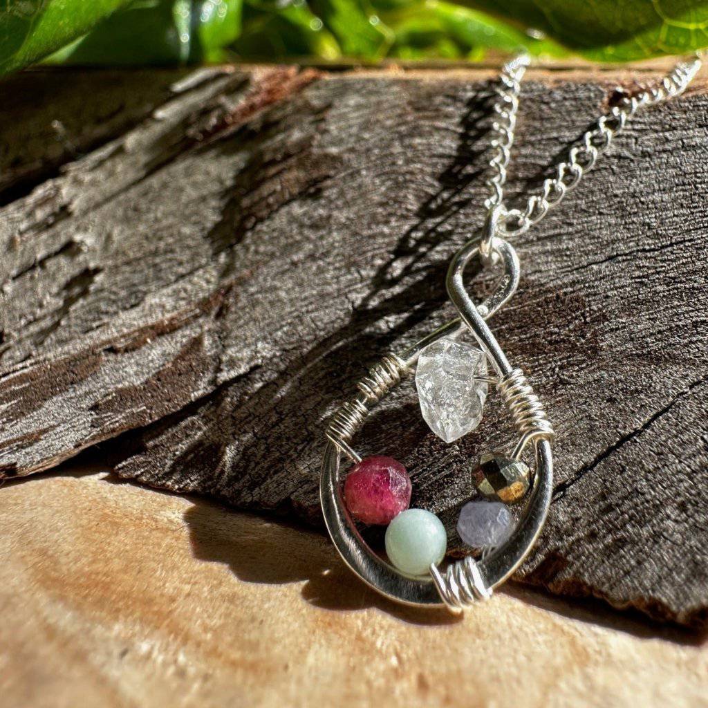 Aphrodite Infinity Necklace - Studio Selyn