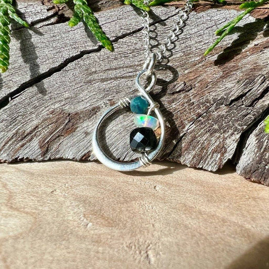 Aurora Infinity Necklace - Studio Selyn