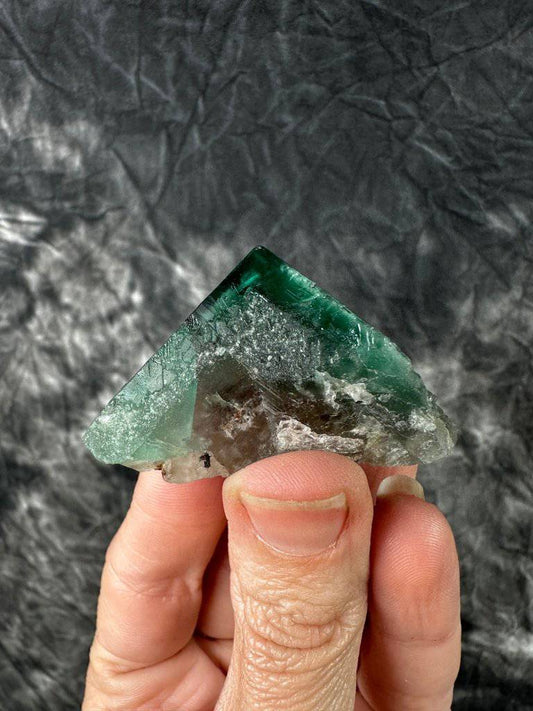 Fluorite Crystal #198 - Studio Selyn