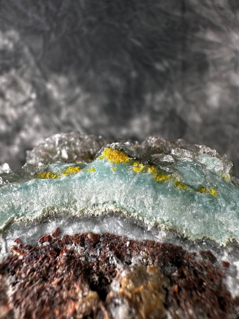 Hemimorphite + Sulfui Crystal #120 - Studio Selyn