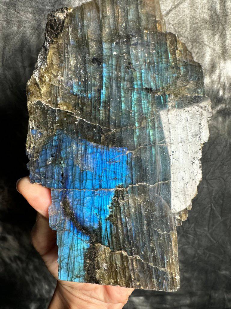 Labradorite Crystal #611 - Studio Selyn