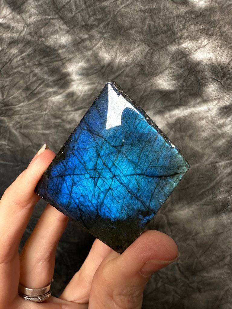 Labradorite Crystal #613 - Studio Selyn