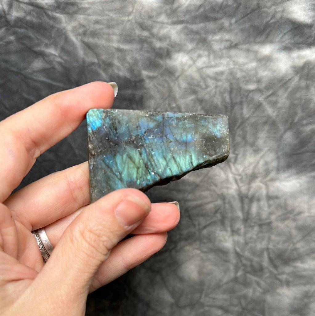 Labradorite Crystal #615 - Studio Selyn