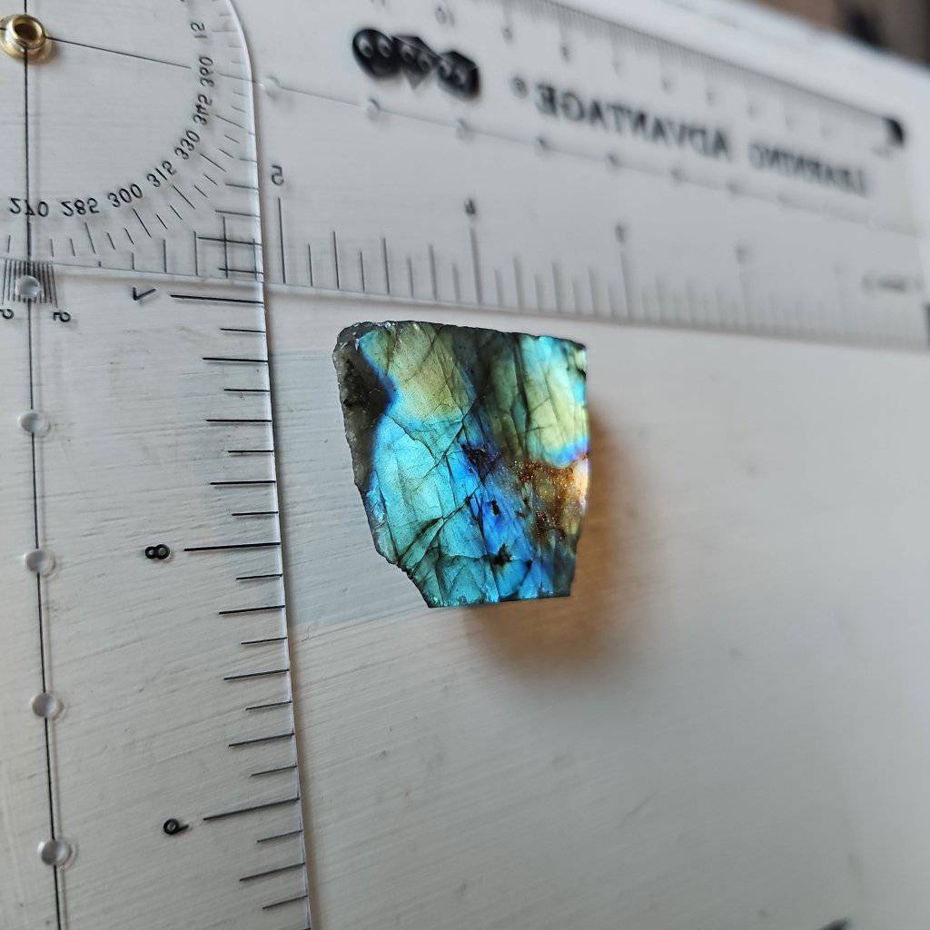 Labradorite Crystal #633 - Studio Selyn