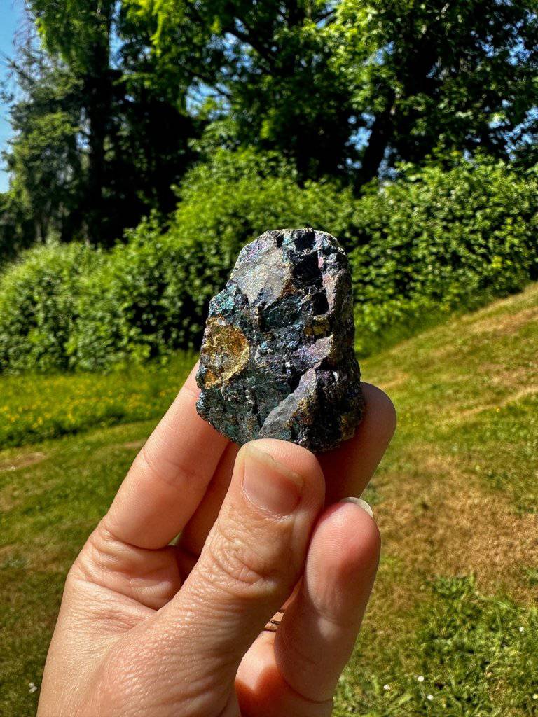 Peacock Ore Crystal #167 - Studio Selyn