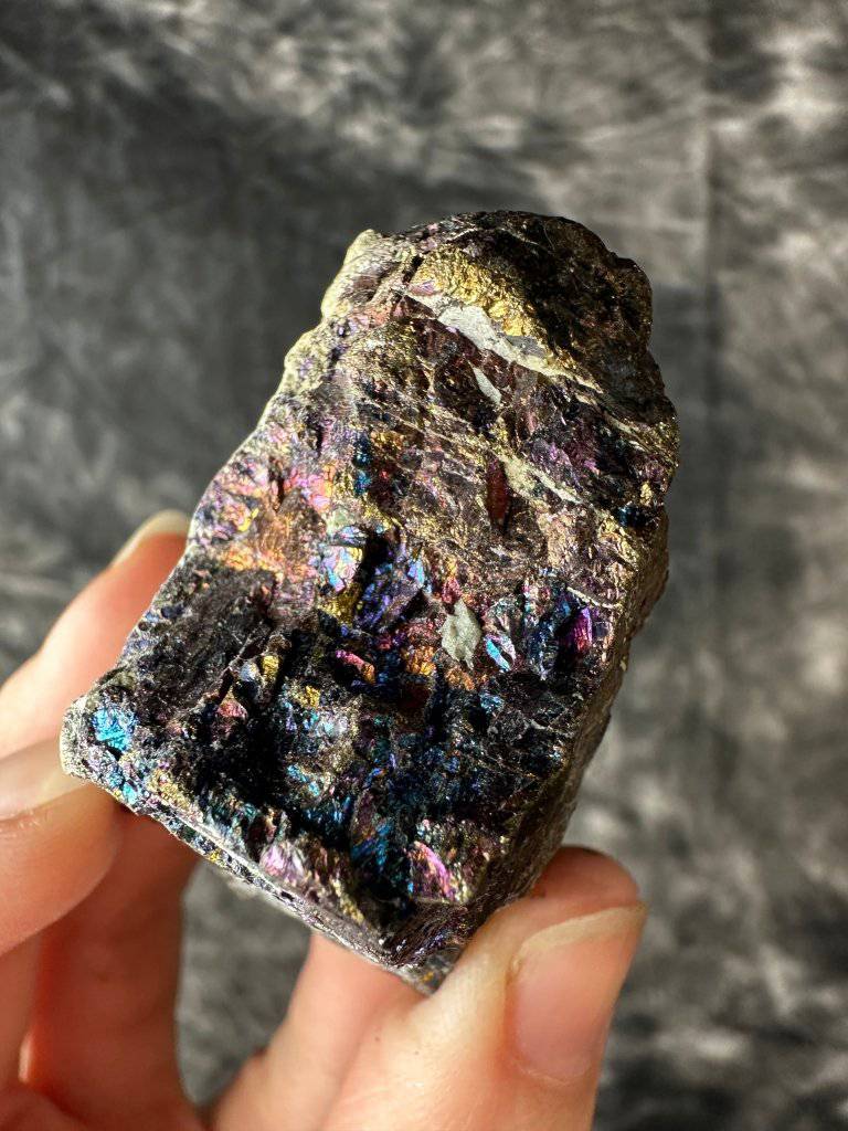 Peacock Ore Crystal #168 - Studio Selyn