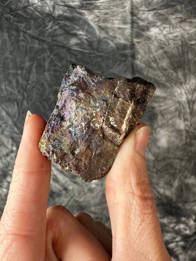 Peacock Ore Crystal #168 - Studio Selyn