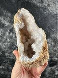 Load image into Gallery viewer, Quartz Geode #554 - Studio Selyn
