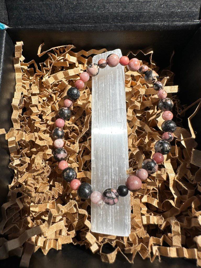 Rhodonite Crystal Bracelet - Studio Selyn
