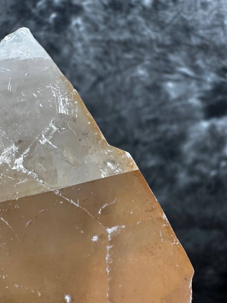 Stellar Beam Calcite #556 - Studio Selyn