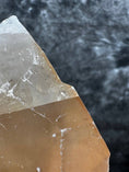 Load image into Gallery viewer, Stellar Beam Calcite #556 - Studio Selyn
